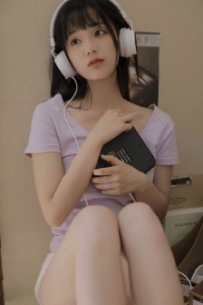 中国白嫩丰满人妻VIDEOS